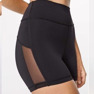 Lululemon Adore Your Core Short (2.5")